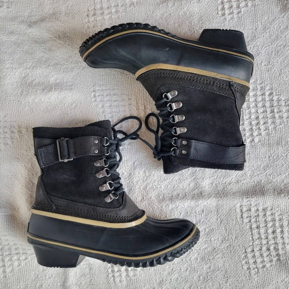 Sorel Women's Winter Fancy Lace II Mid Calf Snow Waterproof Tie up Boot - Picture 6 of 12